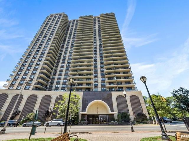 Condo for sale in Hudson, New Jersey