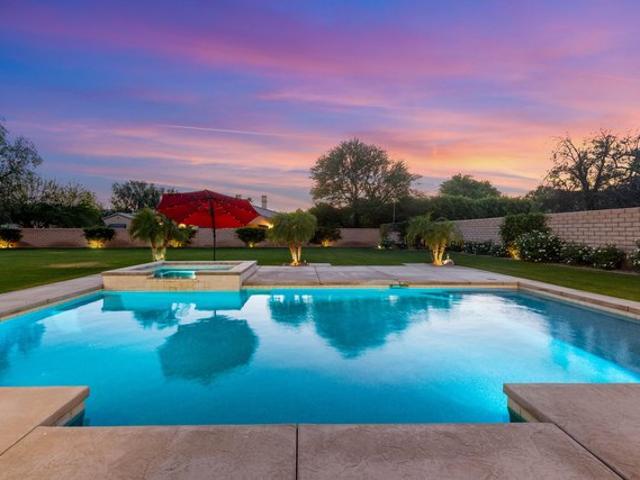House for sale in Bermuda Dunes, California