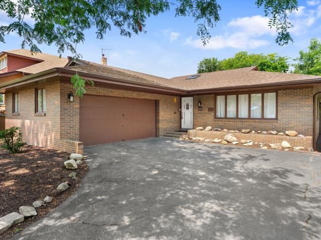 House for sale in Lyons, Illinois