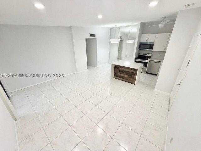 Condo for sale in Tamarac, Florida