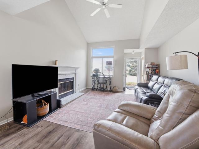 Townhouse for sale in Cottage Grove, Minnesota