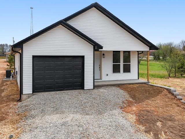 House for sale in Barry, Missouri