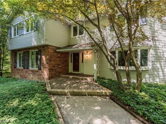 House for sale in Gates Mills, Cuyahoga County