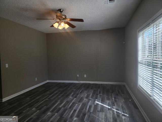 Townhouse for sale in Riverdale