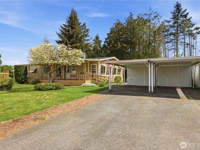 House for sale in Enumclaw, Washington