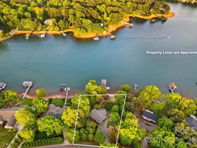 House for sale in Mooresville, North Carolina