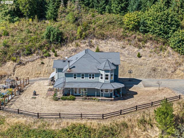 House for sale in Yoncalla, Douglas County