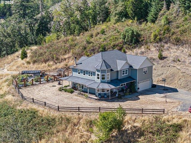 House for sale in Yoncalla, Douglas County
