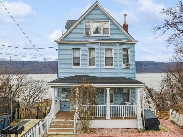 House for sale in Glenwood, New York