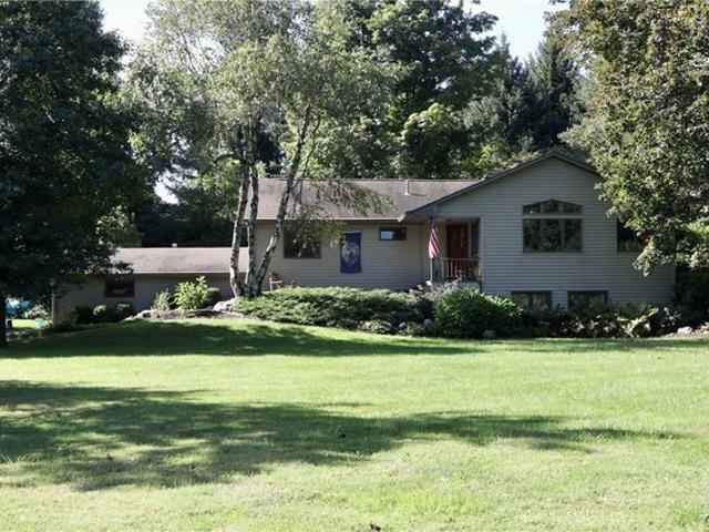 House for sale in Town of Manlius, Onondaga County