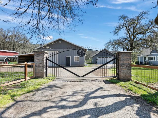 House for sale in Oregonia