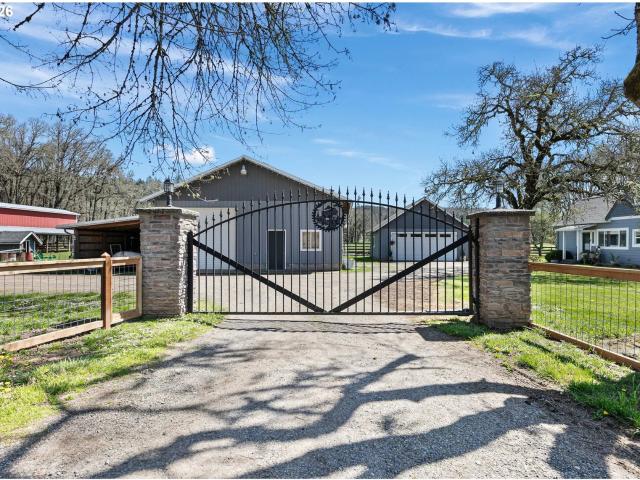 House for sale in Oregonia