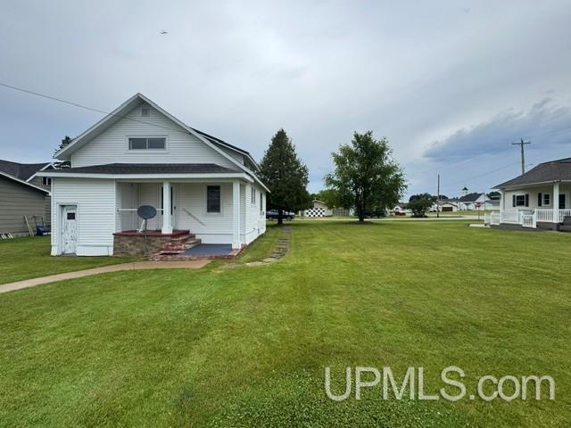 House for sale in Rapid River, Michigan