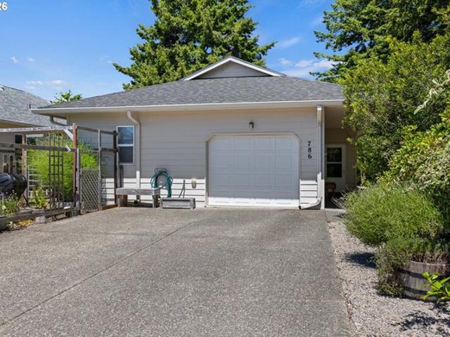 House for sale in Oregonia
