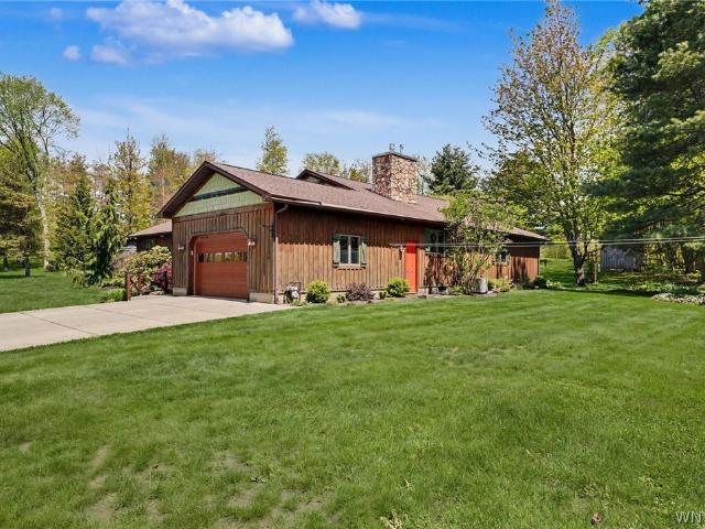 House for sale in Derby, New York