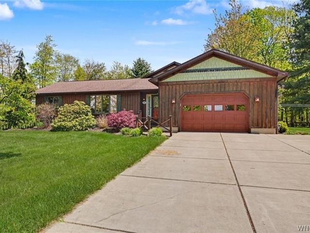 House for sale in Derby, New York