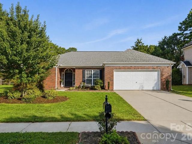 House for sale in Stanley, North Carolina