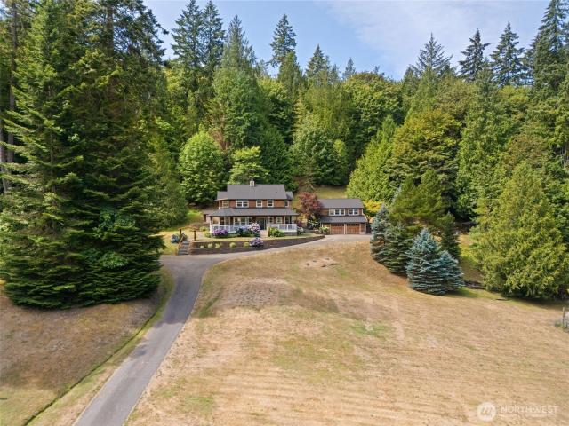 House for sale in Bainbridge Island, Washington