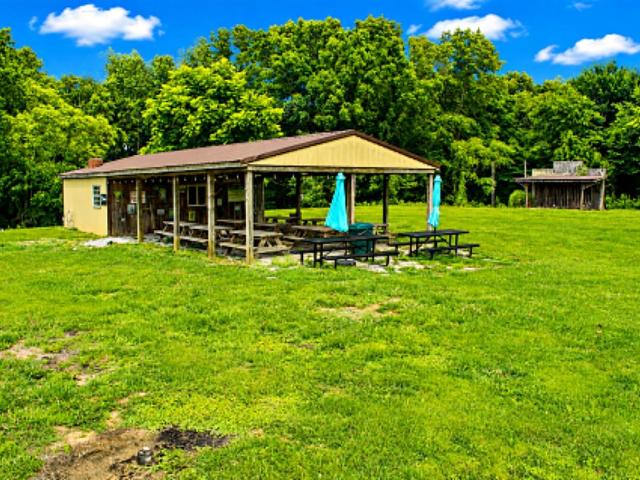 Commercial for sale in Bee Spring, Kentucky