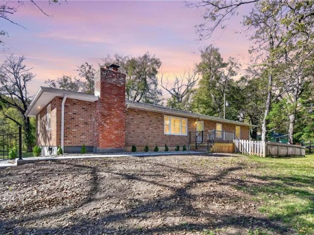 House for sale in Peculiar, Cass County