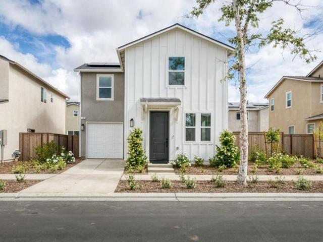 House for sale in Madera, California