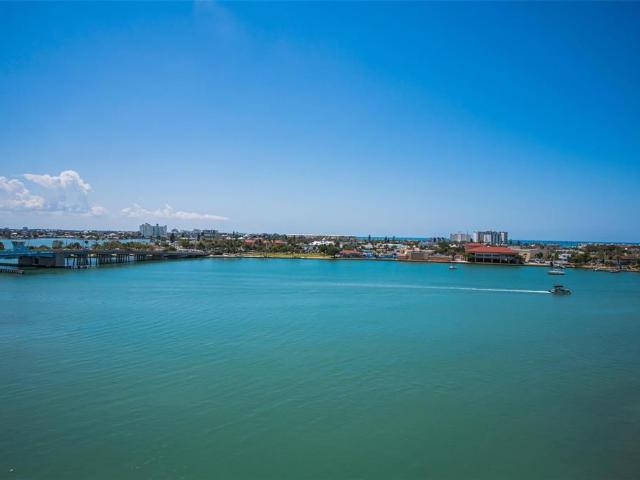Condo for sale in South Pasadena, Florida