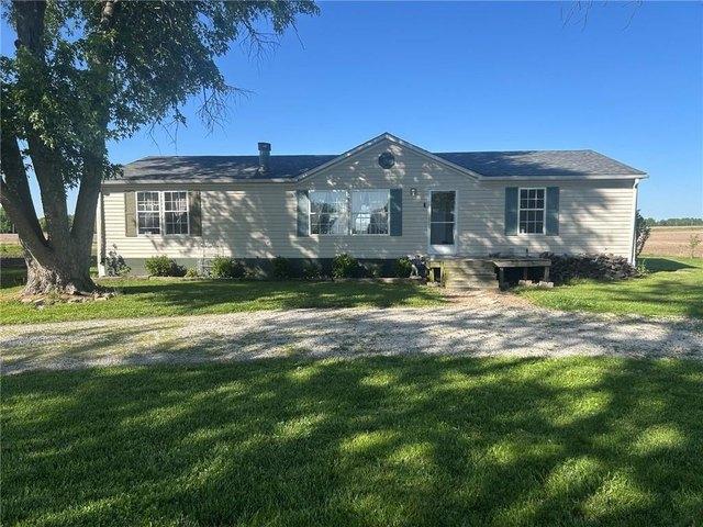 House for sale in Martinsville, Illinois