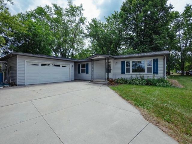 House for sale in Allenton, Wisconsin