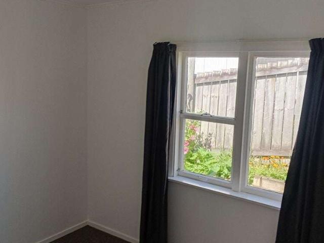 House for rent in Otakou