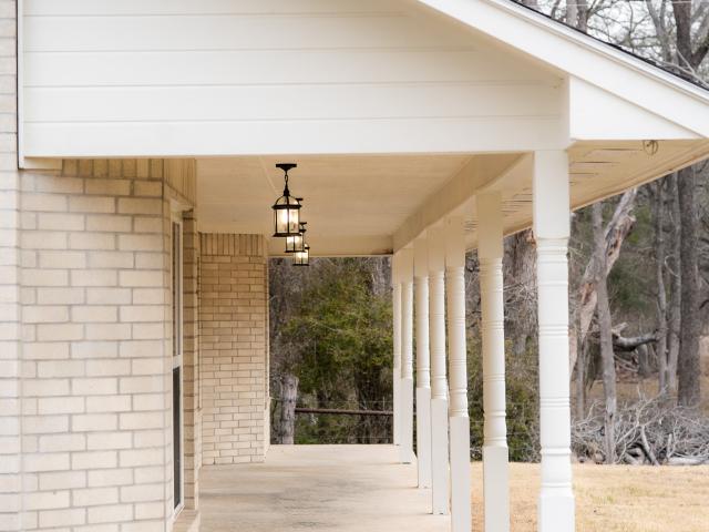 House for sale in Smithville, Texas