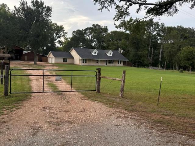 House for sale in Smithville, Texas