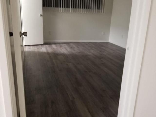 Apartment for rent in Huntington Beach, California