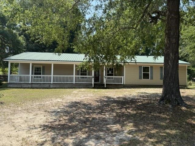 House for sale in Sneads, Florida