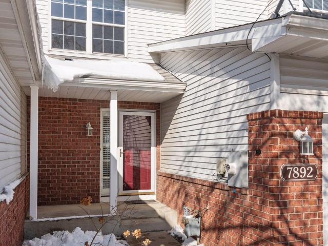 Townhouse for sale in Chanhassen, Minnesota