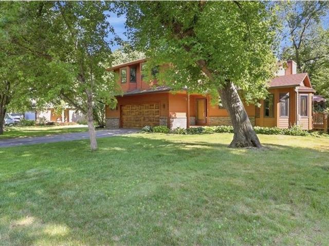 House for sale in Lakeville, Minnesota