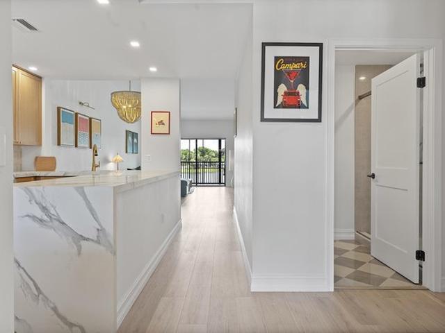Condo for sale in Lake Worth Beach, Palm Beach County