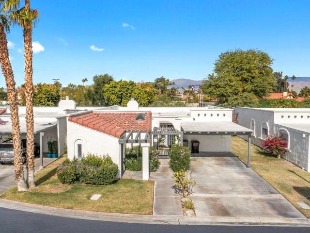 Condo for sale in Bermuda Dunes, California