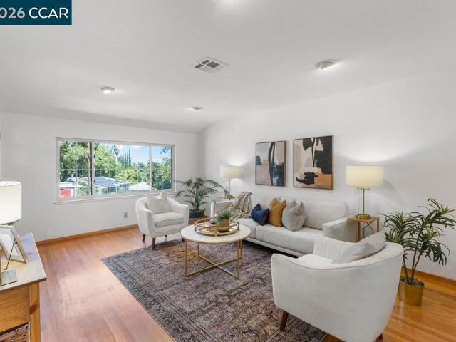 House for sale in Pleasant Hill, California