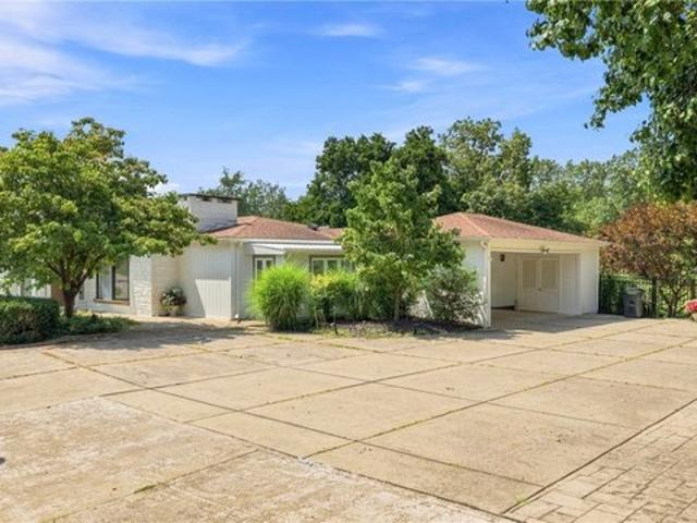 House for sale in Marietta, Ohio