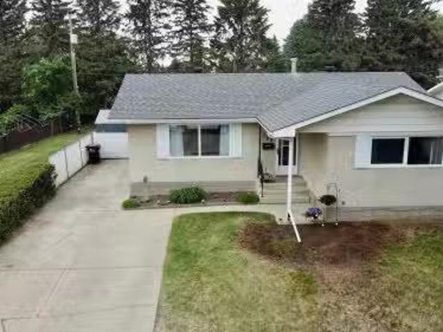 House for sale in Sherwood Park, Alberta