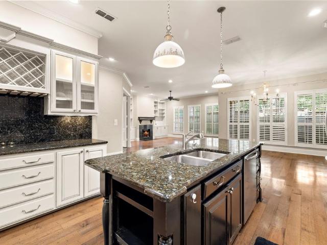 House for sale in Tyler, Smith County
