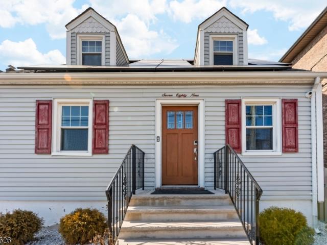 House for sale in Cliffside Park, New Jersey