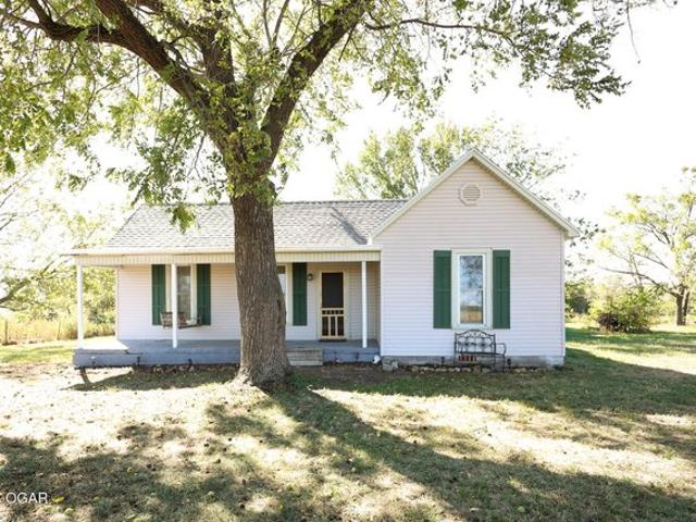 House for sale in Golden City, Barton County