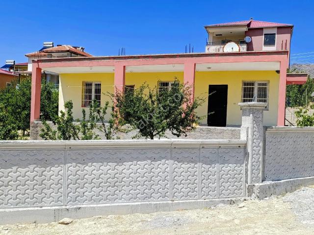 Ulukışla, Niğde içerisinde satılık Villa