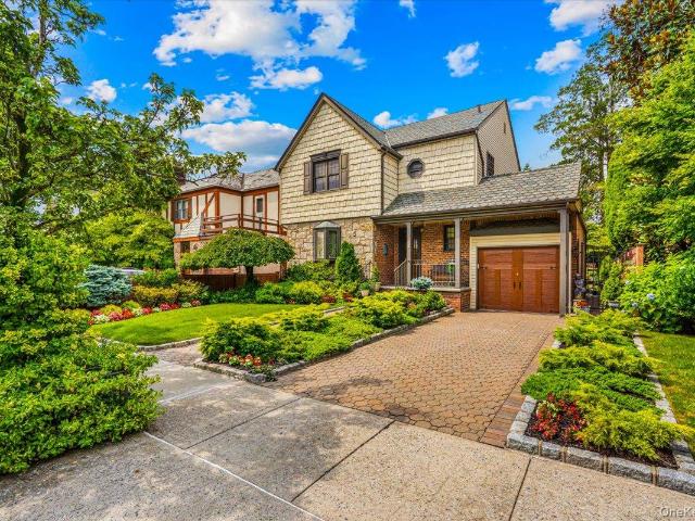 House for sale in Queens, Arverne