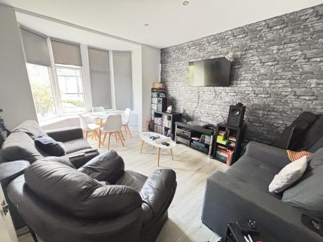 House for rent in Beckett Park, Headingley