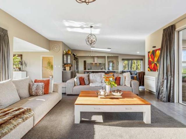 Property for sale in Waiuku