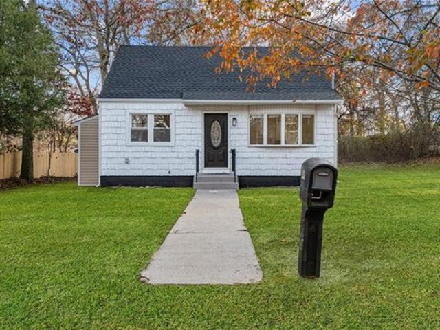 House for sale in Centereach, New York