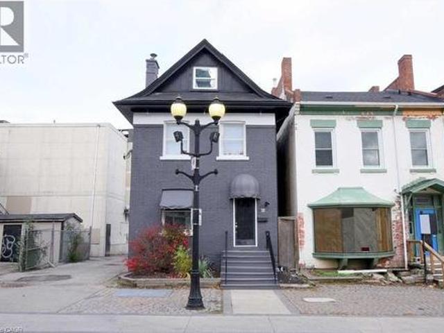 Commercial for rent in Ancaster, Ontario