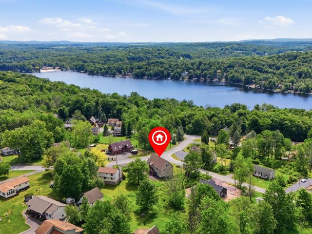 House for sale in Lake Ariel, Pennsylvania